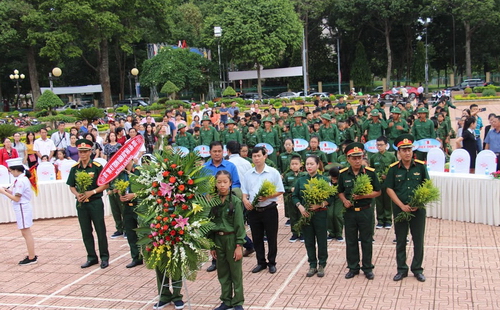 Thông báo tuyển chiến sỹ “Học kỳ trong Quân đội” tỉnh Đắk Lắk năm 2018